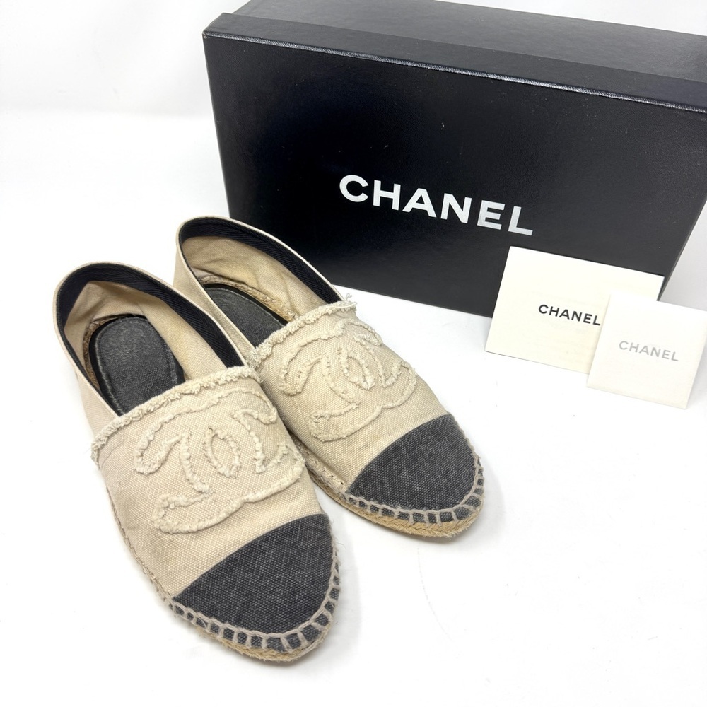 Chanel Beige and Black Canvas Interlocking CC Espadrille Flats